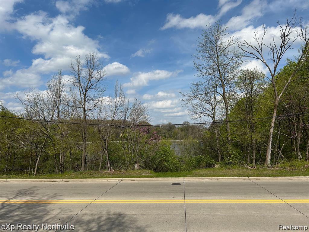1103 N MILL Street - Photo 3