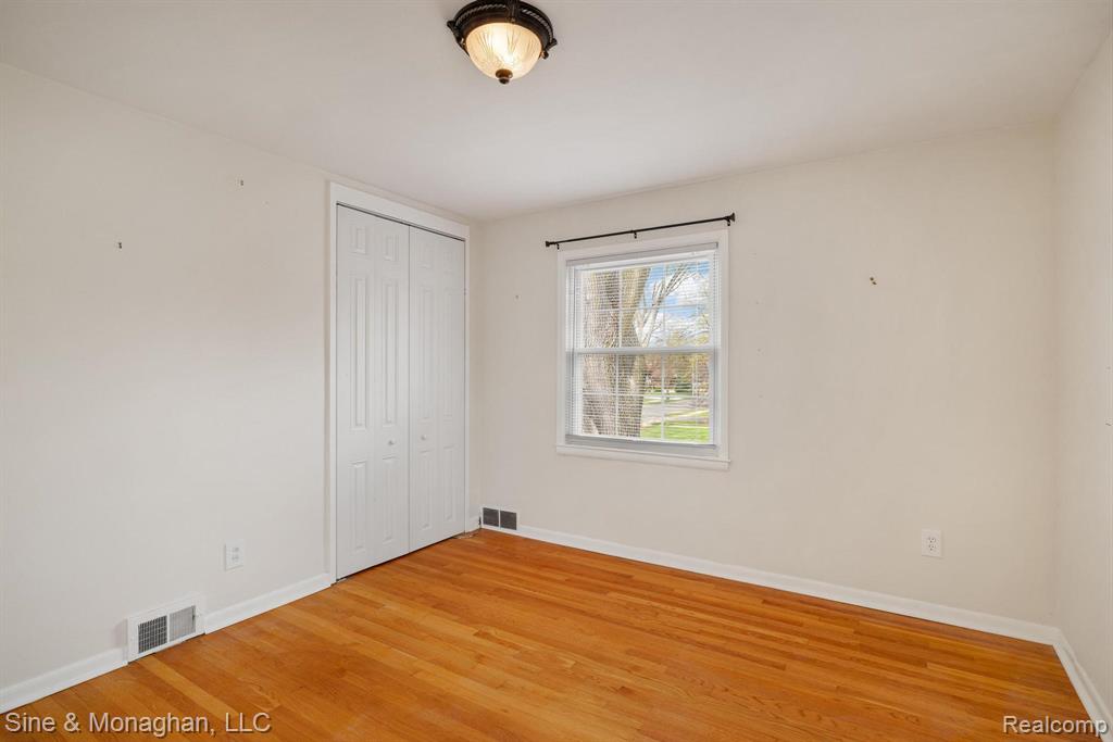 612 Cadieux Road, Grosse Pointe, MI 48230 — Photo 15