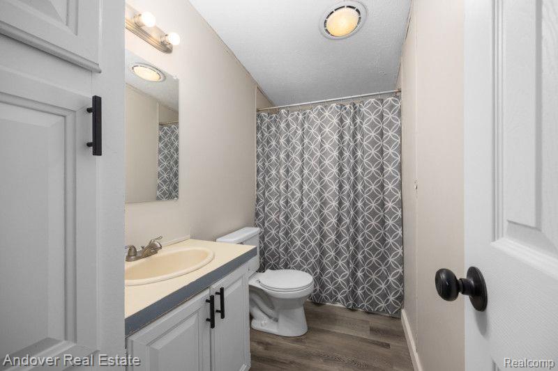 8958 CHIPPEWA Trail, Howard City, MI 49329 — Photo 17