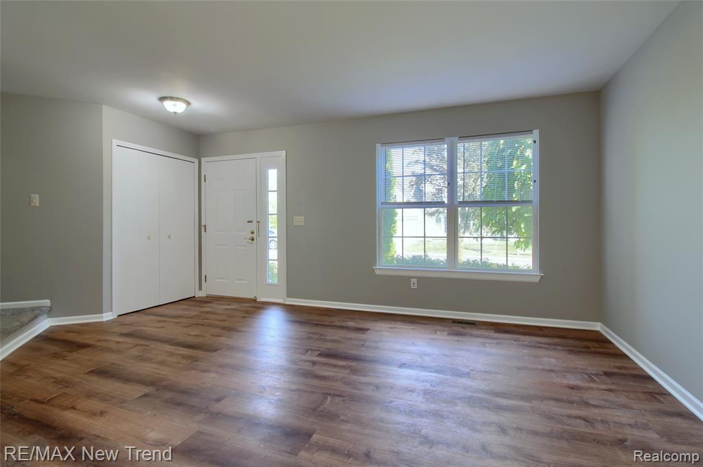 3241 Buckhorn Court, Ann Arbor, MI 48105 — Photo 6