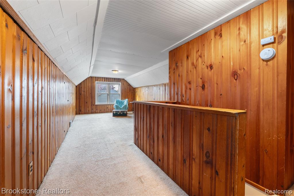 800 E BERNHARD Avenue, Hazel Park, MI 48030 — Photo 19
