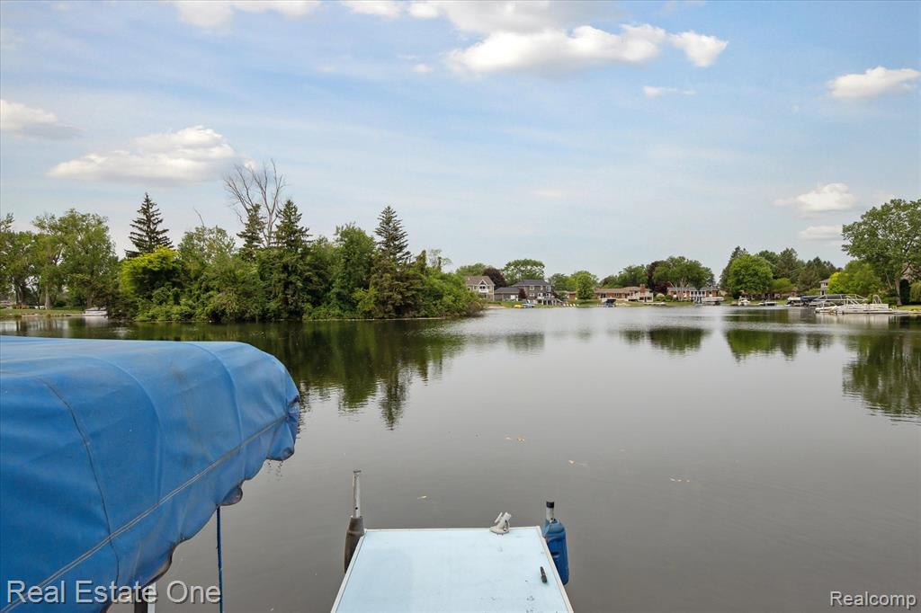 5161 Ledgewood Drive, Commerce Twp, MI 48382 — Photo 59