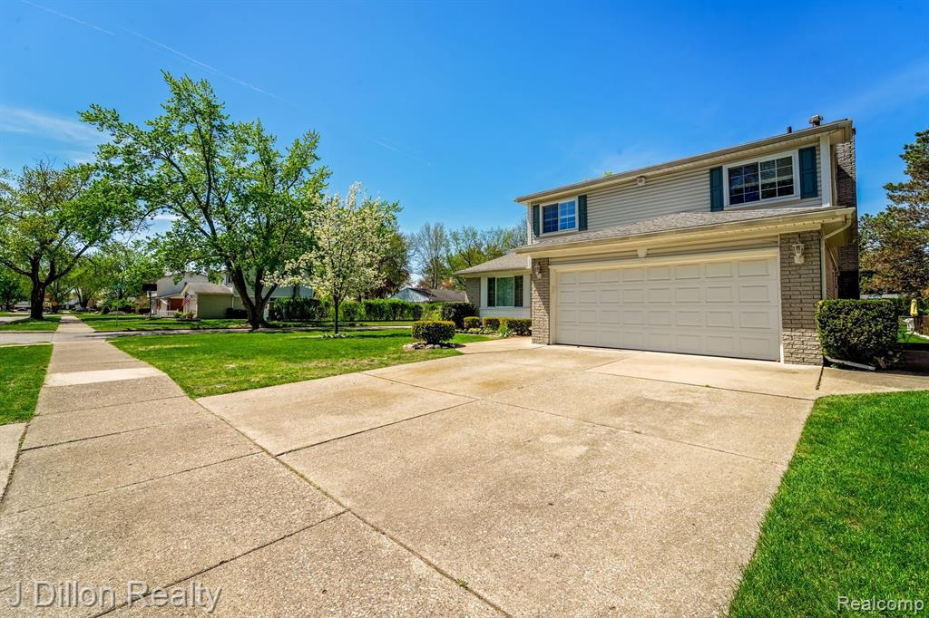 9121 TAVISTOCK Drive, Plymouth, MI 48170 — Photo 3