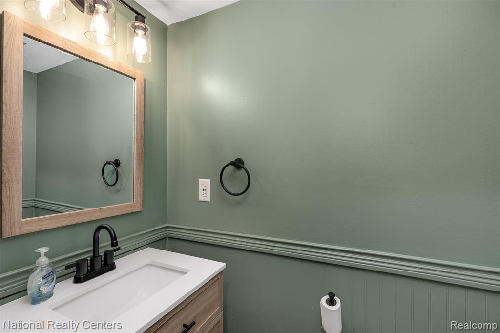 41060 Northwind Drive, Canton, MI 48188 — Photo 9