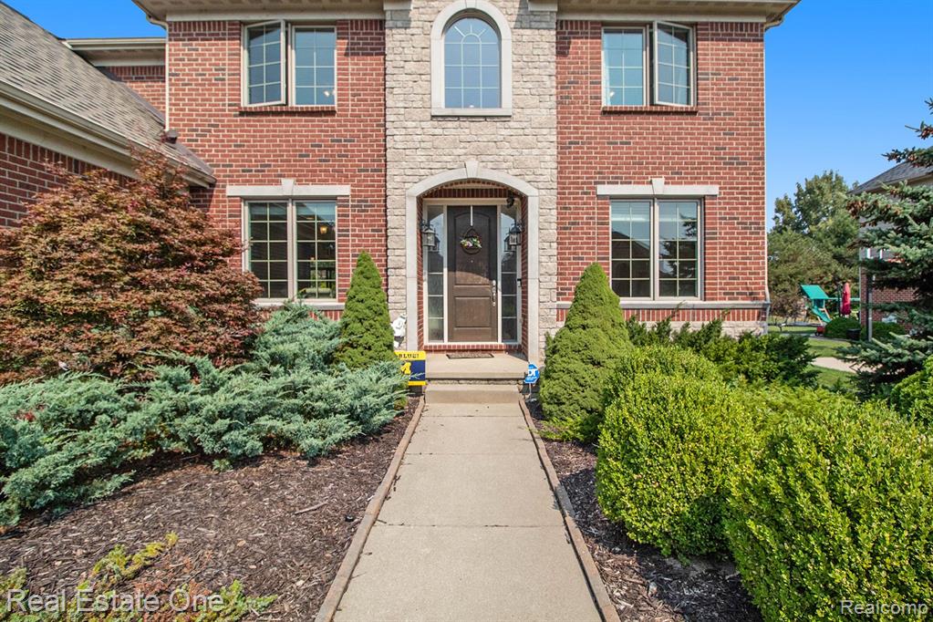 47466 VALENCIA Circle, Novi, MI — Photo 6