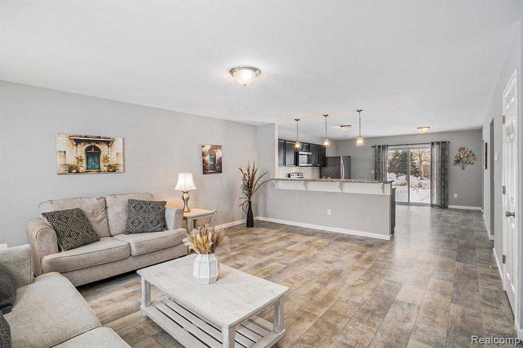7193 PRIMROSE Lane, Grand Blanc, MI 48439 — Photo 4