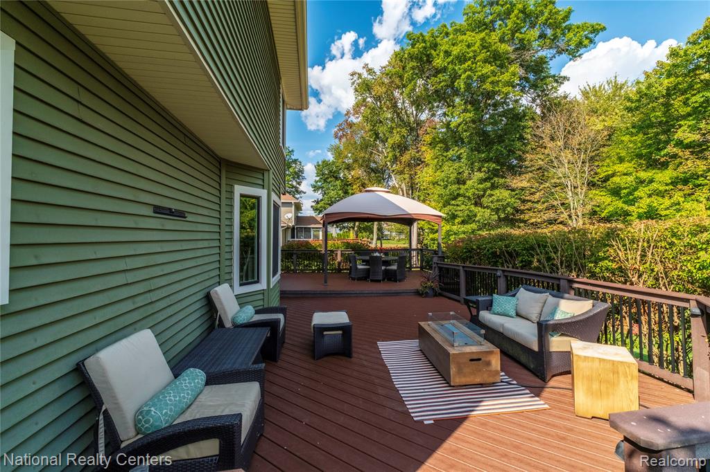 9859 Aylebury Drive, South Lyon, MI 48178 — Photo 9