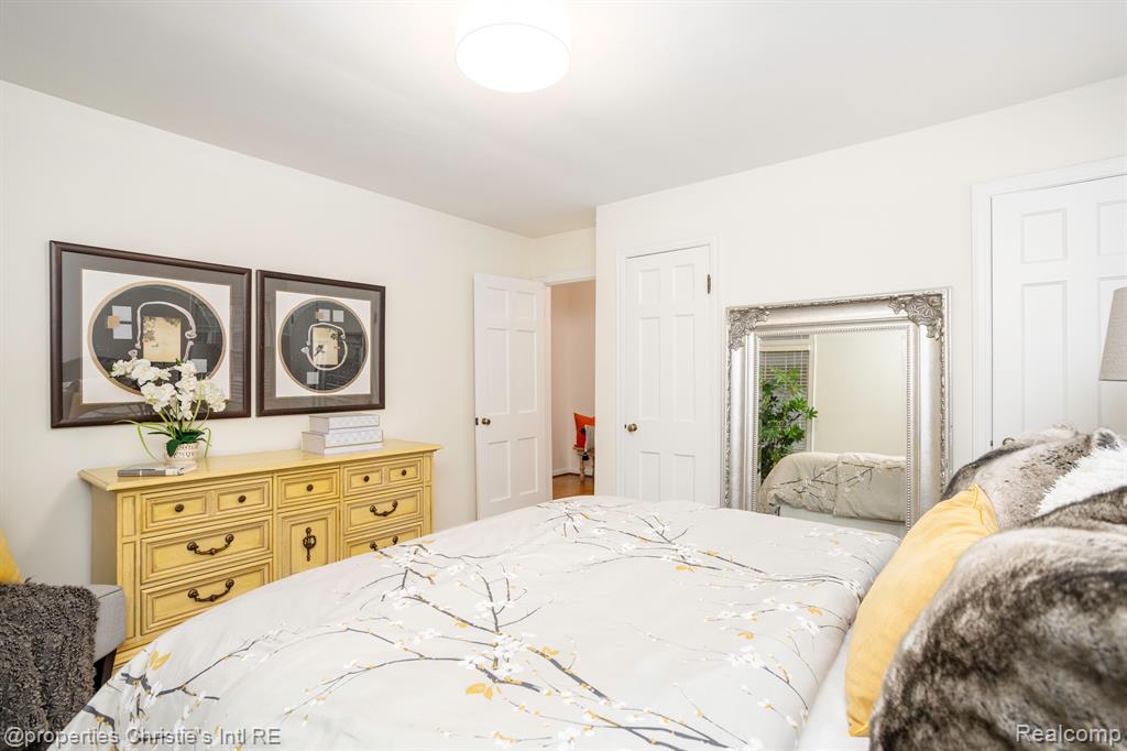 475 Neff Road, Grosse Pointe, MI 48230 — Photo 13