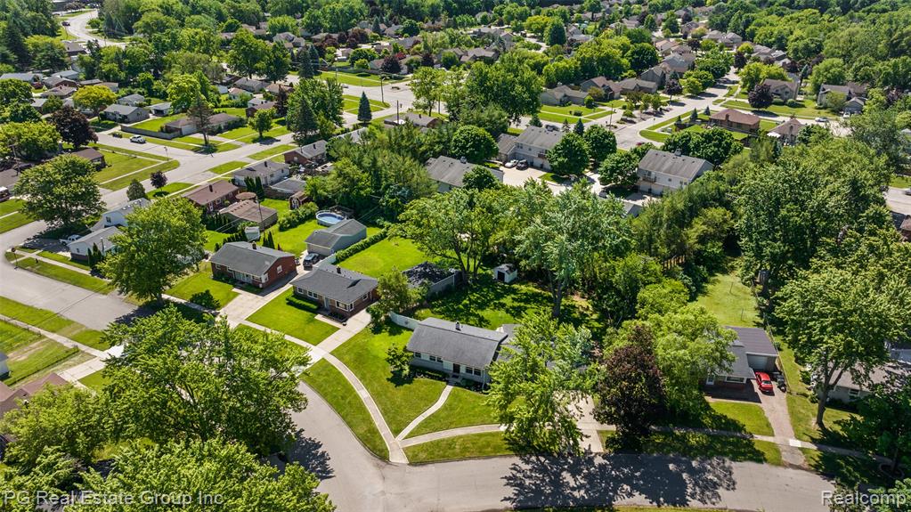 4550 JUSTINE Street, Shelby Twp, MI 48317 — Photo 18