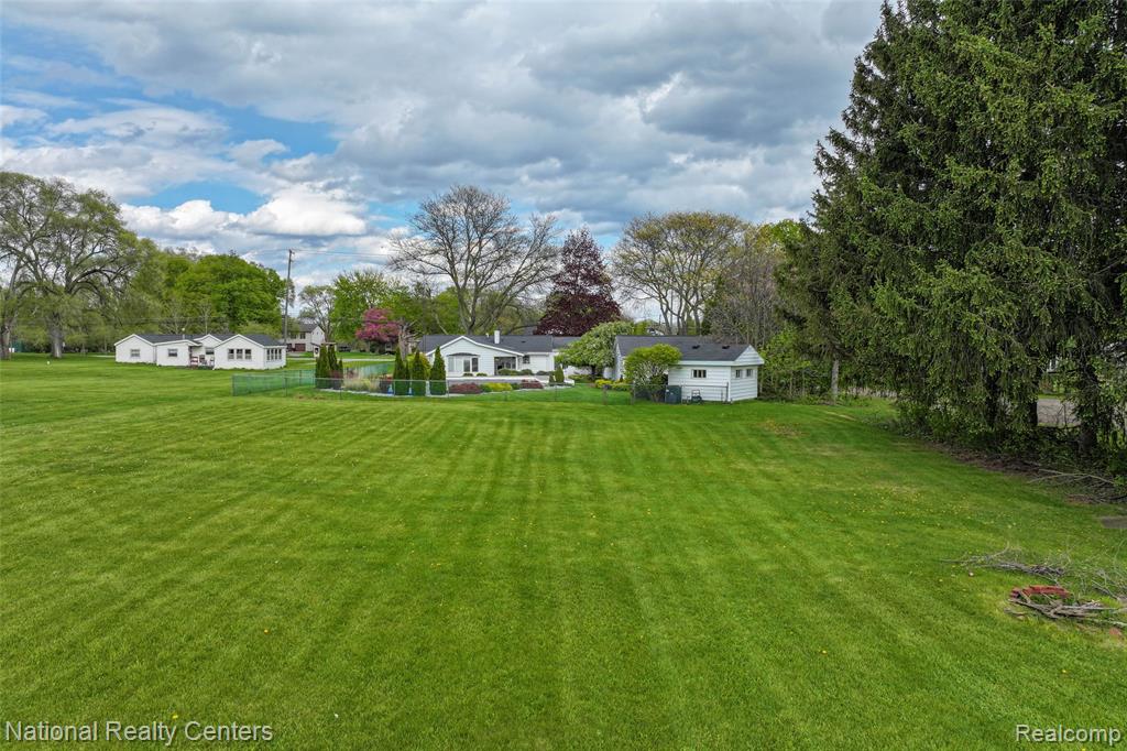 4347 N Gale Road, Davison, MI 48423 — Photo 12