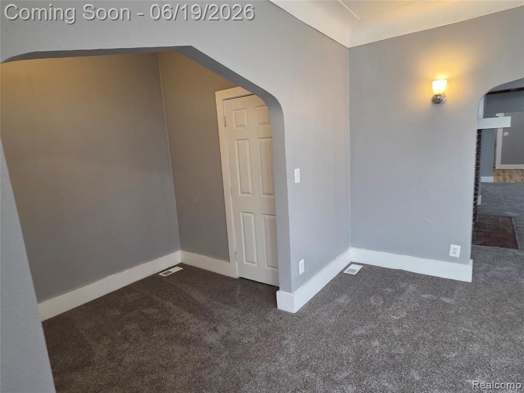 1998 E Grand Boulevard, Detroit, MI 48211 — Photo 8