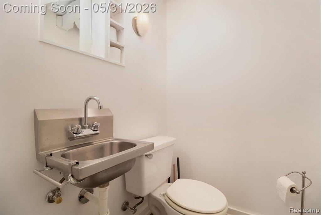 26580 Wellington Road, Franklin, MI 48025 — Photo 43