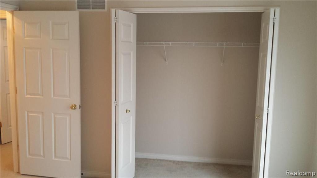 28339 Carlton Way Drive, 33, Novi, MI 48377 — Photo 26