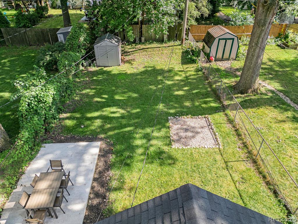 464 E MAPLEHURST Street, Ferndale, MI 48220 — Photo 33