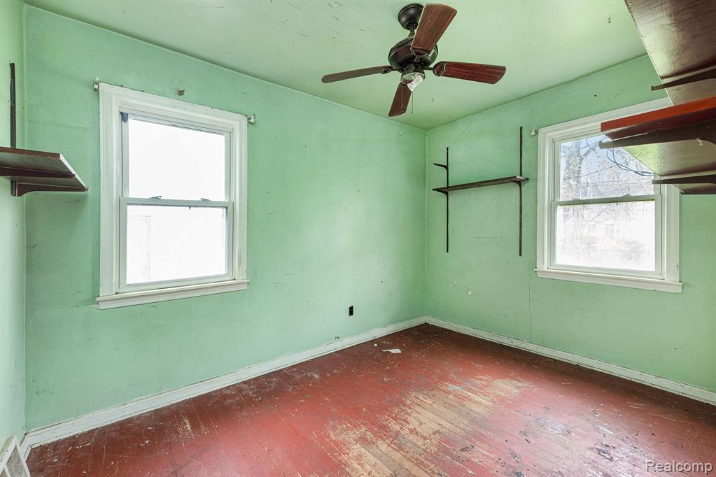 1300 S BEATRICE Street, Detroit, MI 48217 — Photo 9