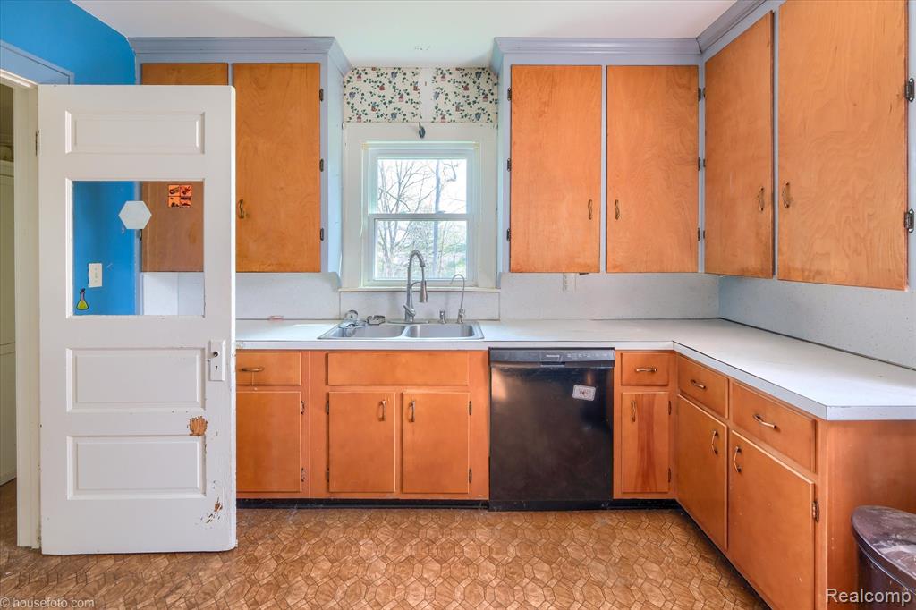 164 Myers Road, Lapeer, MI 48446 — Photo 17