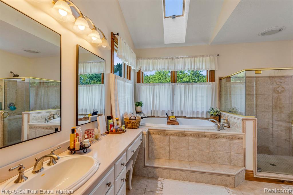 2152 HUNTERS Park W, St. Clair, MI 48079 — Photo 57