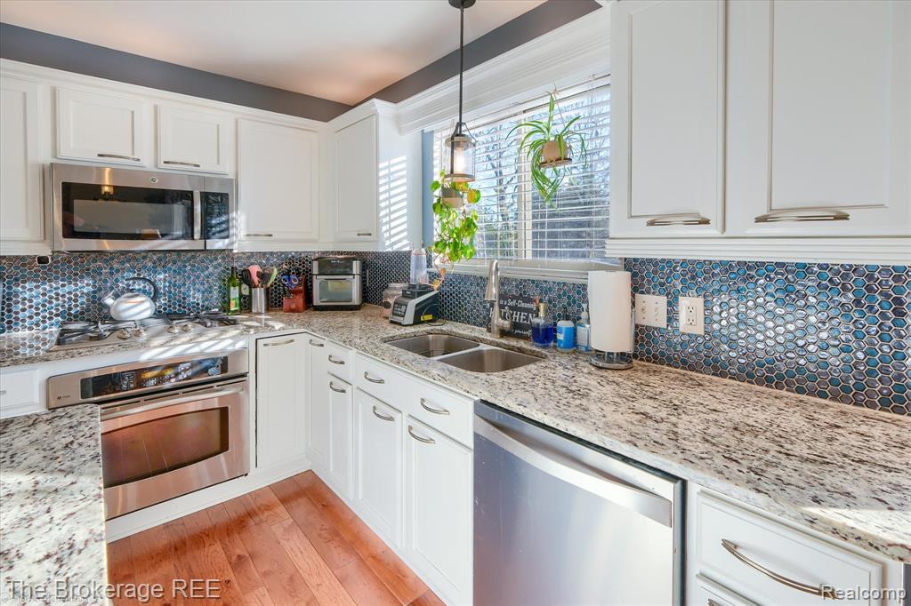 8380 Hunt Club Court, Grand Blanc, MI 48439 — Photo 29