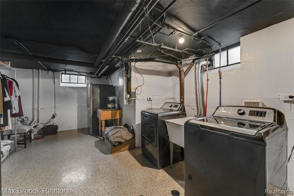 1425 Bedford Road, Grosse Pointe Park, MI 48230 — Photo 43