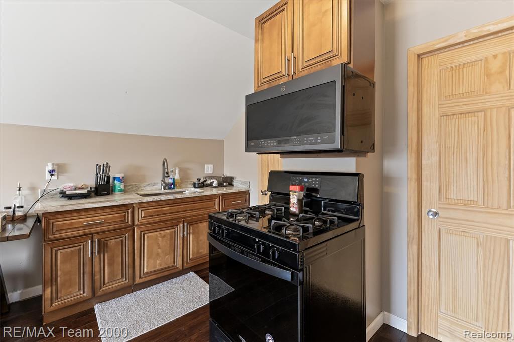 5734 N Gulley Road, Dearborn Heights, MI 48127 — Photo 13
