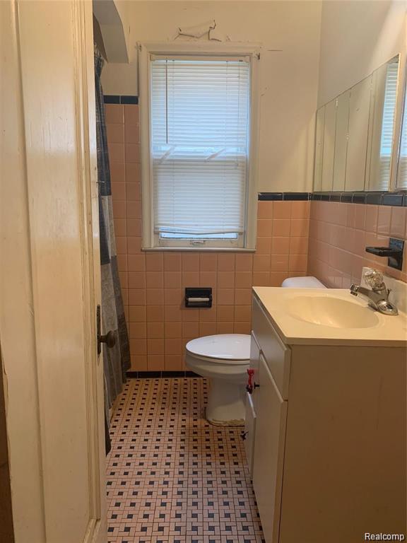 7762 Rosemont Avenue, Detroit, MI 48228 — Photo 8