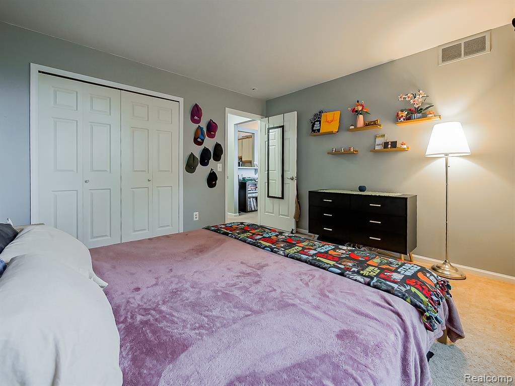 229 Brookwood Drive, 9, South Lyon, MI 48178 — Photo 11