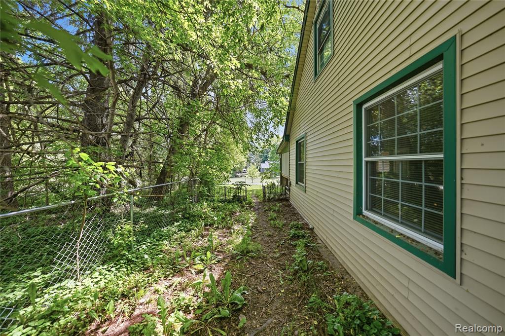6790 Weyer Road, Imlay City, MI 48444 — Photo 34