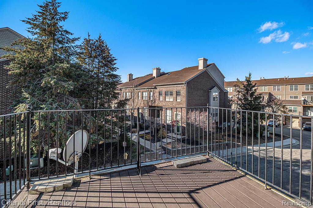 4215 Schaefer Road, Dearborn, MI 48126 — Photo 23