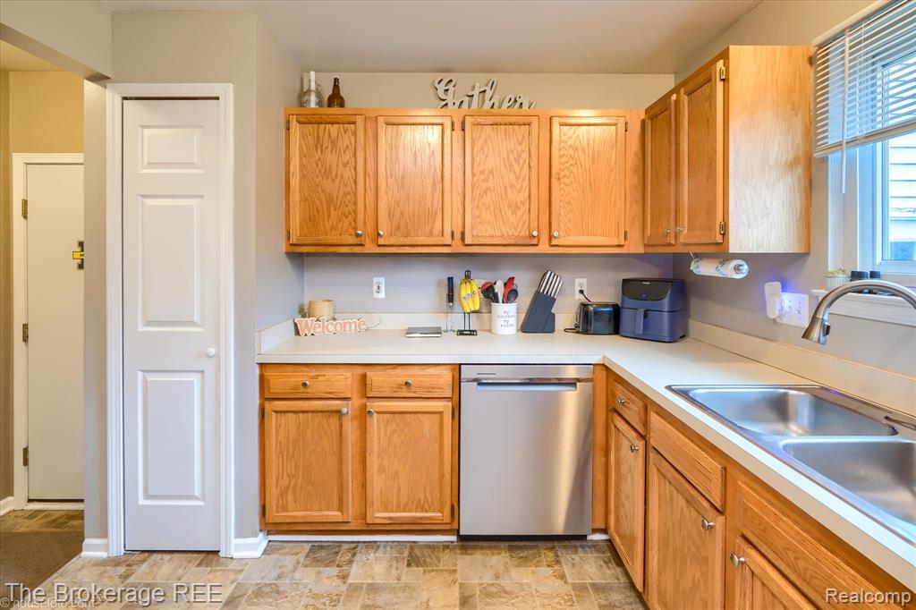9475 Sandy Hollow Lane, Davison, MI 48423 — Photo 20