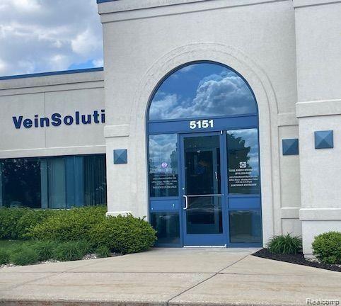 5151 GATEWAY Center, 3, Flint, MI 48507 — Photo 7