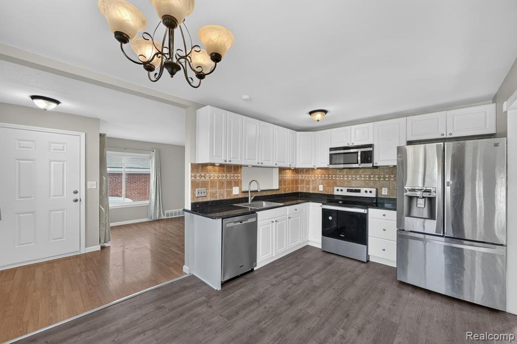 30534 Hennigan Street, Roseville, MI 48066 — Photo 14