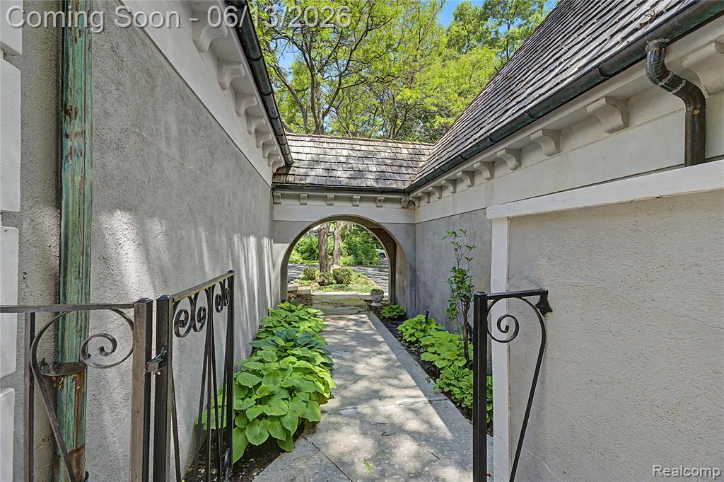5409 Bristol Parke Drive, Clarkston, MI 48348 — Photo 52