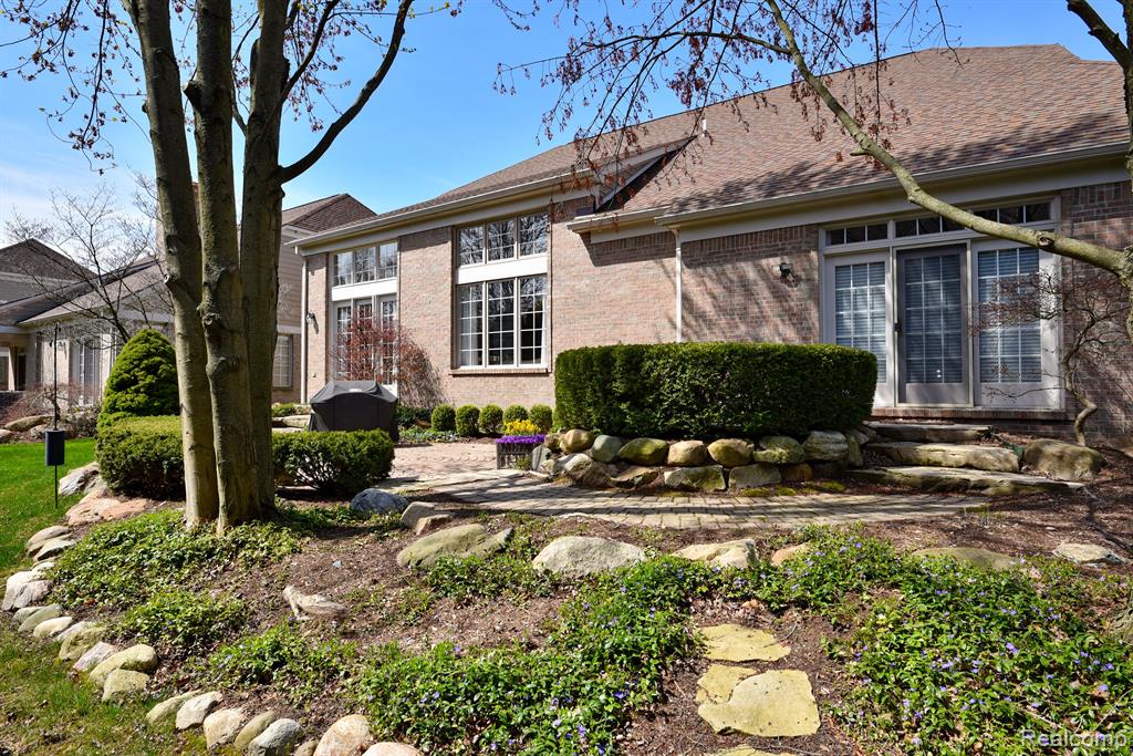 4048 CHATFIELD Lane, Troy, MI 48098 — Photo 34