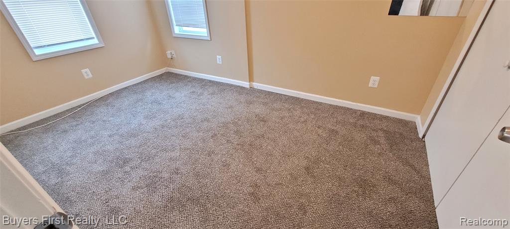 7052 Meadow Avenue, Warren, MI 48091 — Photo 8