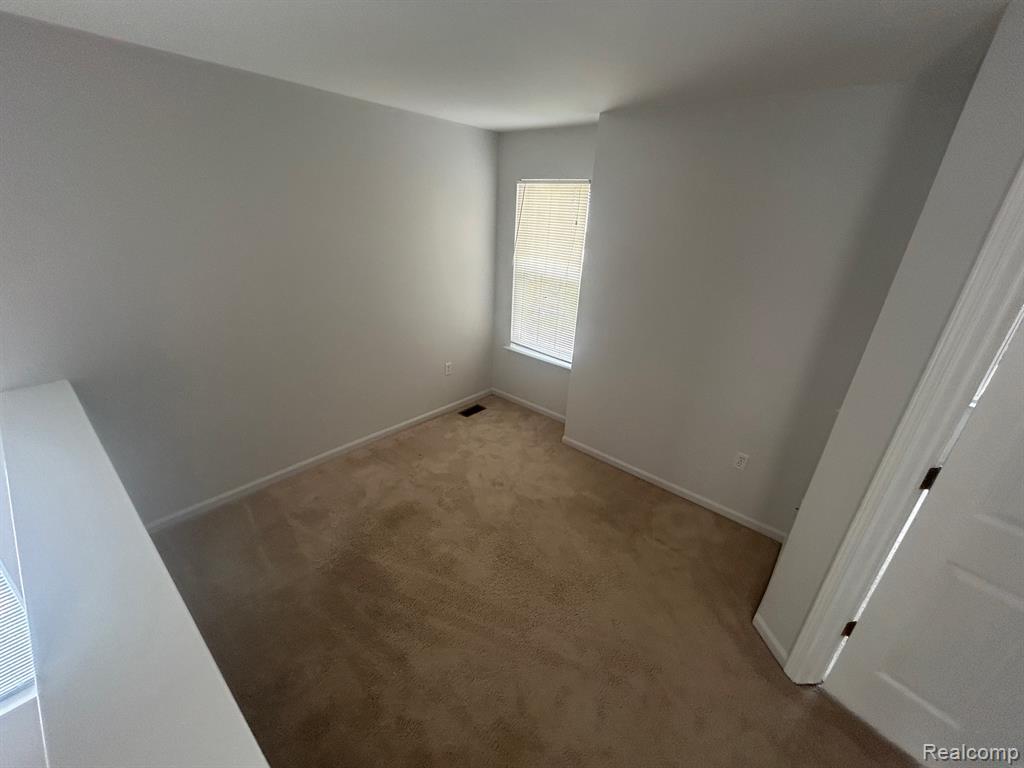 674 CHERRY ORCHARD Road, Canton, MI 48188 — Photo 18