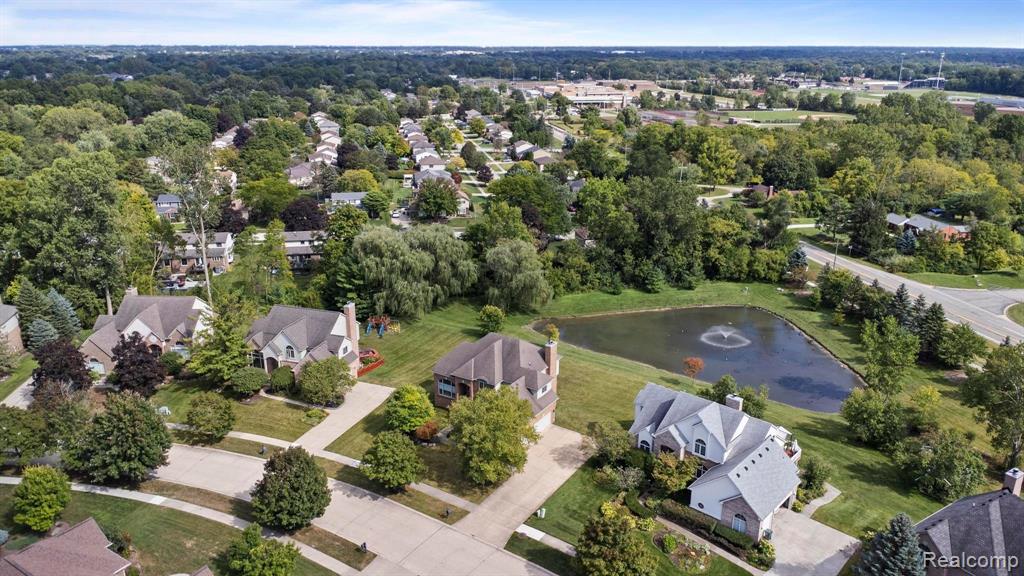 8978 WOODLORE SOUTH Drive, Plymouth, MI 48170 — Photo 53