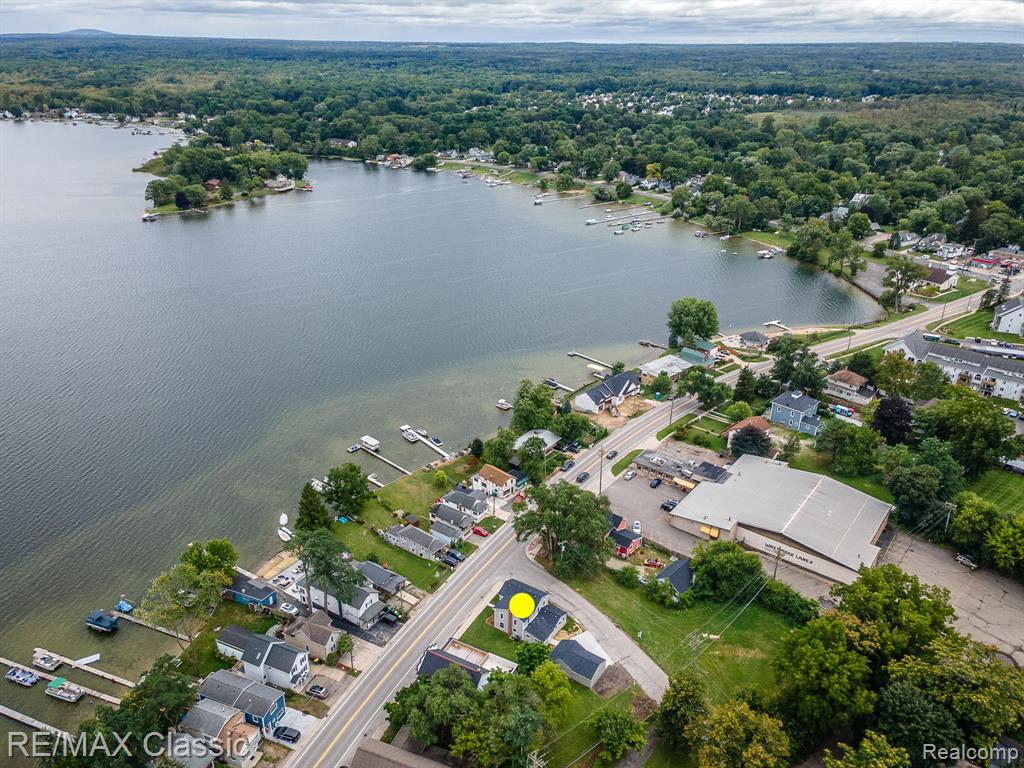 9509 Main Street, Whitmore Lake, MI 48189 — Photo 44