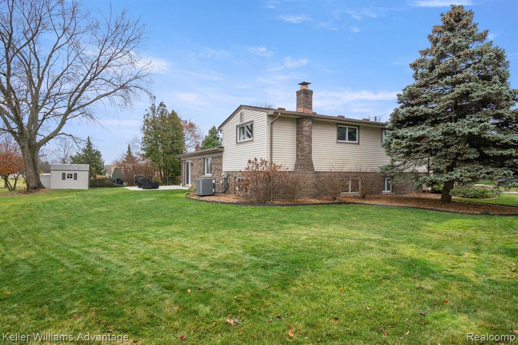 43924 ORLEANS, Canton, MI 48187 — Photo 48