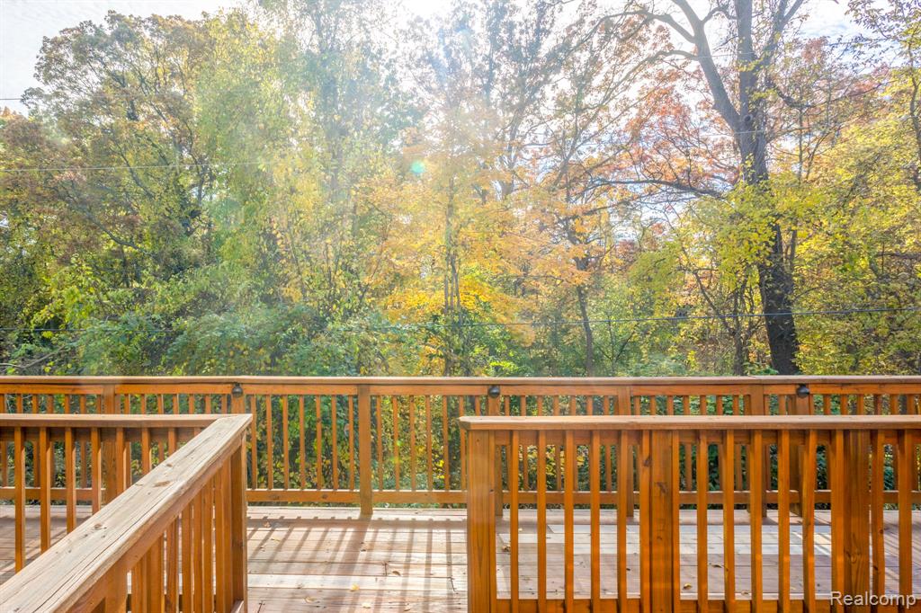 24547 PRIMROSE Lane, Southfield, MI 48033 — Photo 3
