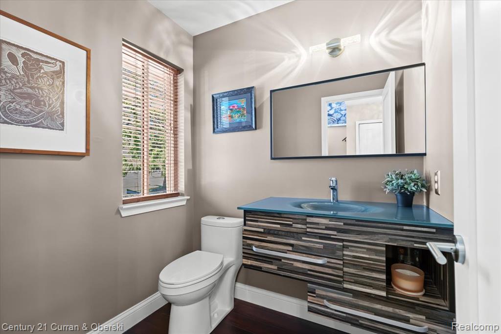 619 Winwood Circle, Walled Lake, MI 48390 — Photo 17