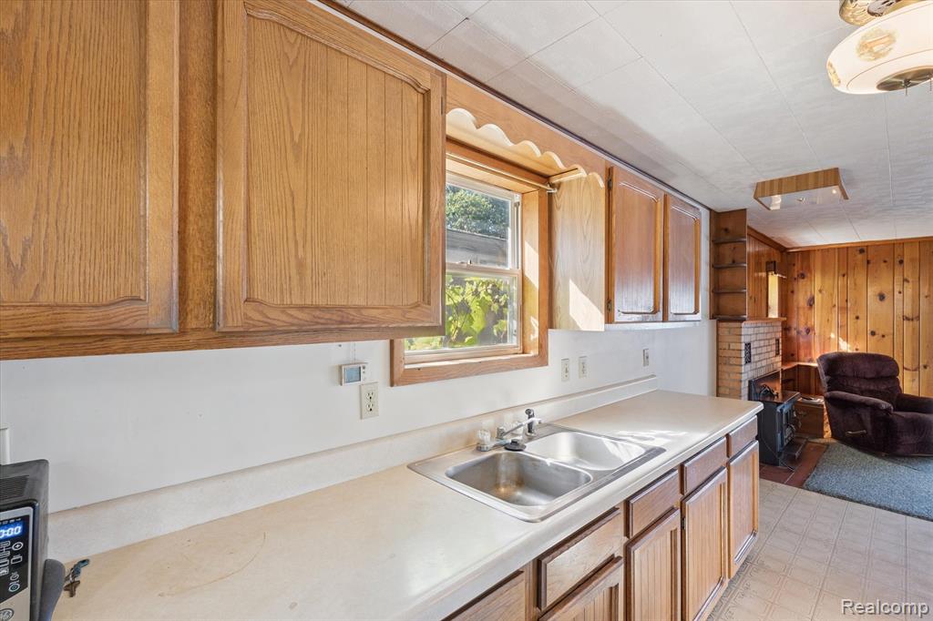 16372 Oak Hill Drive, Fenton, MI 48430 — Photo 14