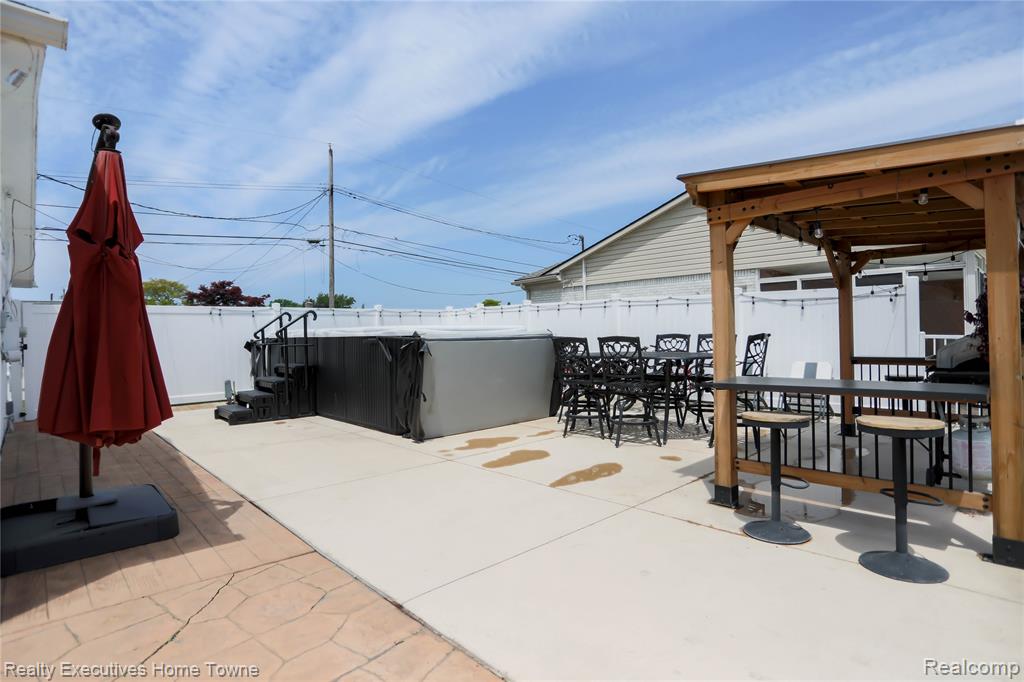 38146 Mast Street, Harrison Township, MI — Photo 12