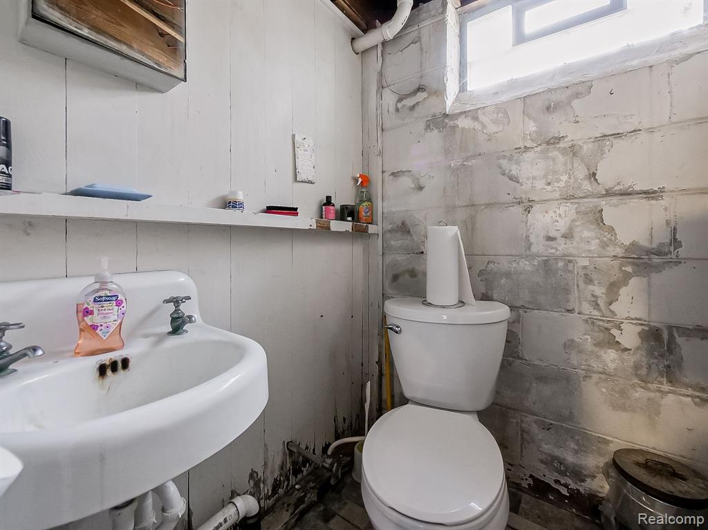 18035 HELEN Street, Detroit, MI 48234 — Photo 20