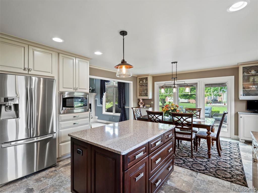 47215 Robins Nest Drive, Utica, MI 48315 — Photo 27