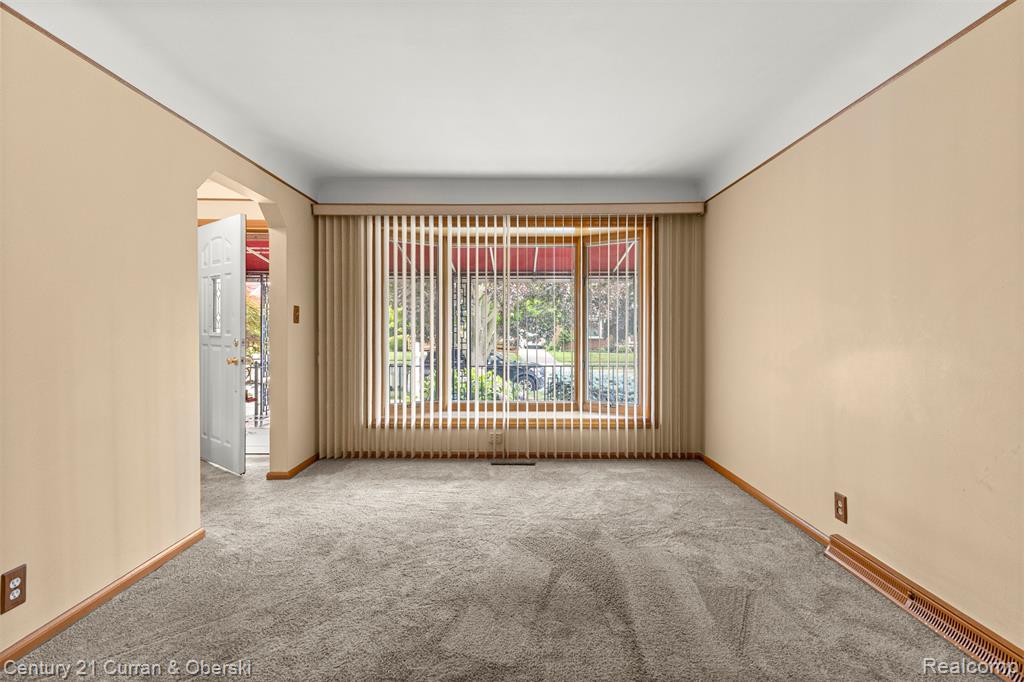 7146 Luana Avenue, Allen Park, MI 48101 — Photo 37