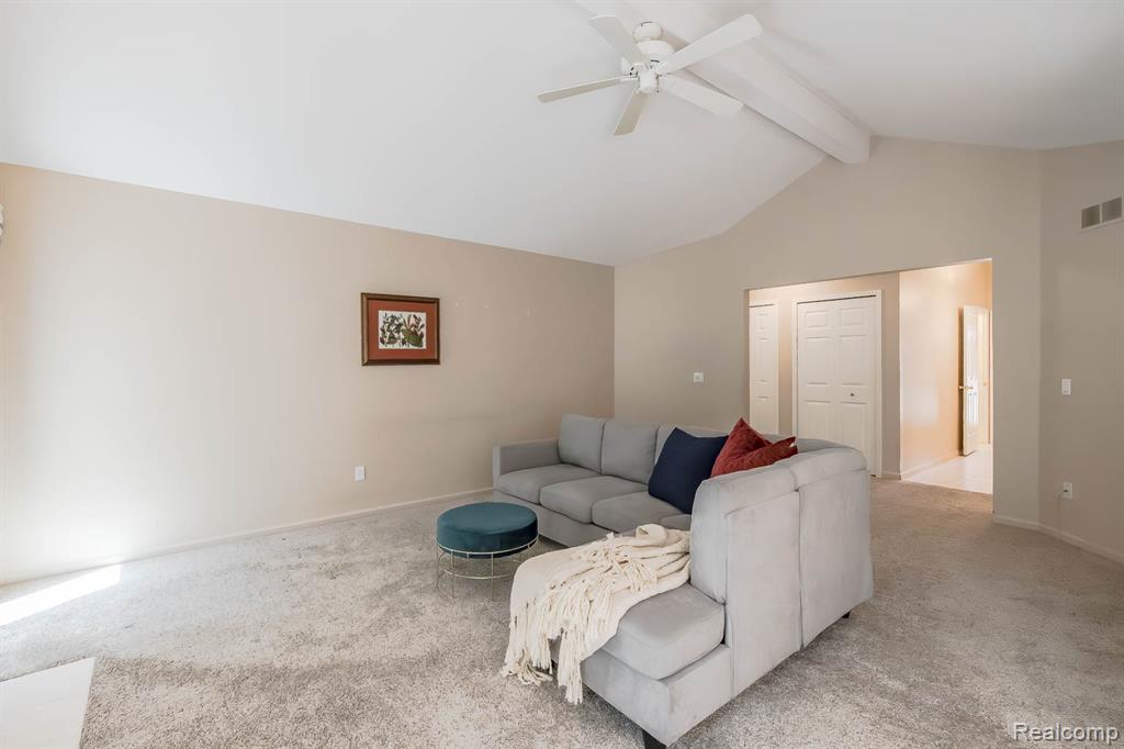 43221 Pointe Drive, 57, Clinton Twp, MI 48038 — Photo 14