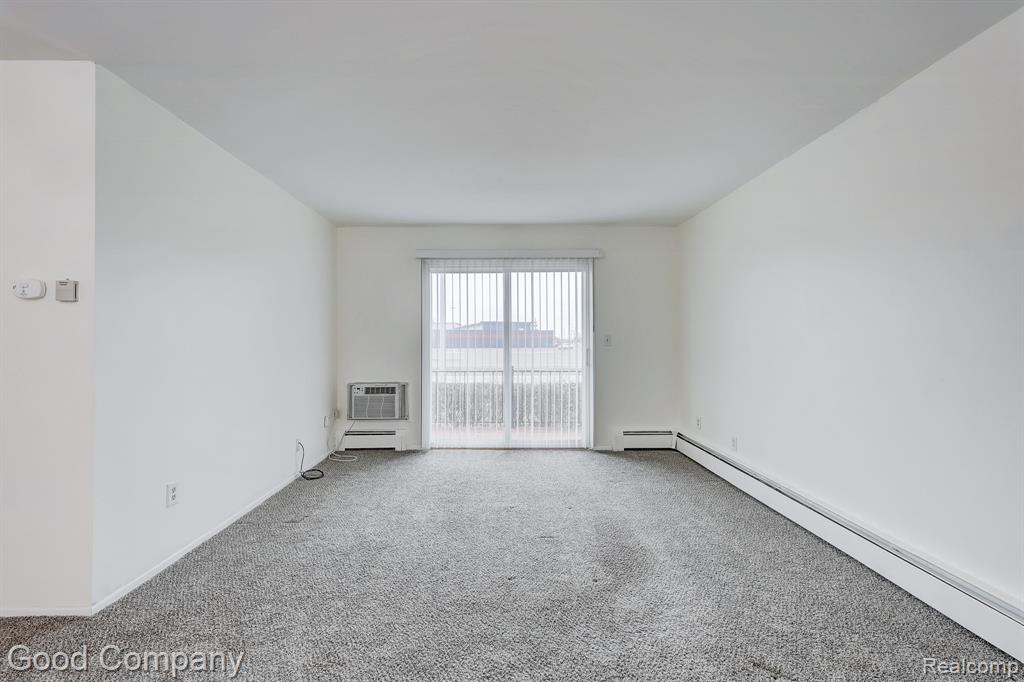 32075 Beaconsfield Street, 29, Roseville, MI 48066 — Photo 6