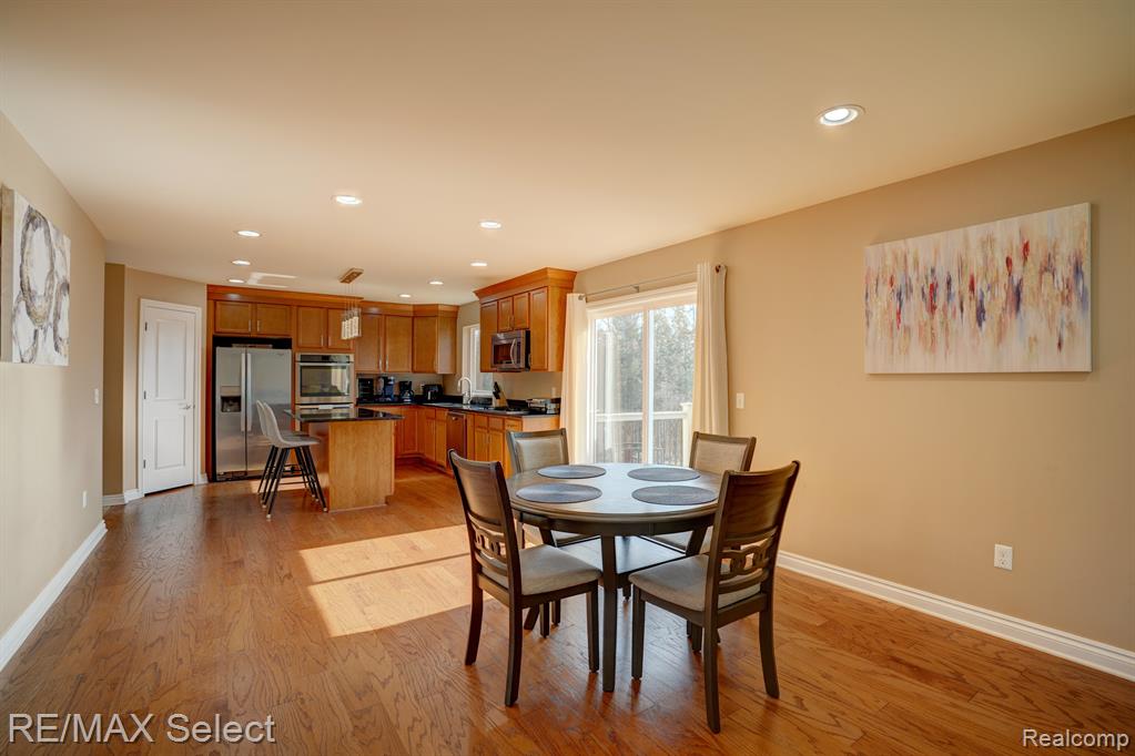 4062 OAK Street, Grand Blanc, MI 48439 — Photo 9