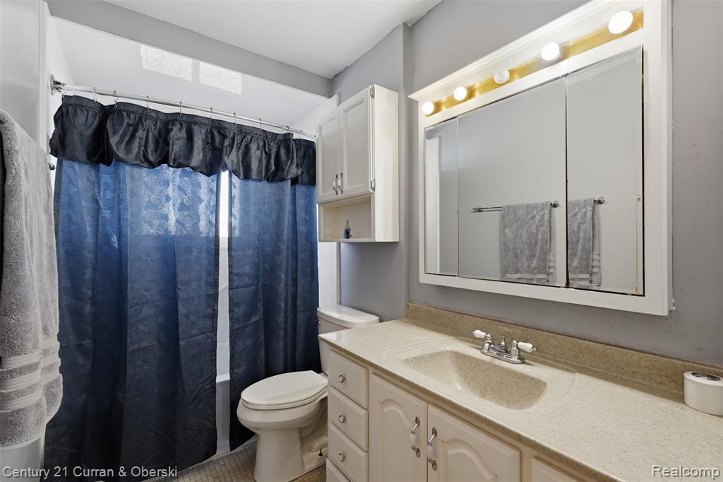 543 McMunn Street, South Lyon, MI 48178 — Photo 9