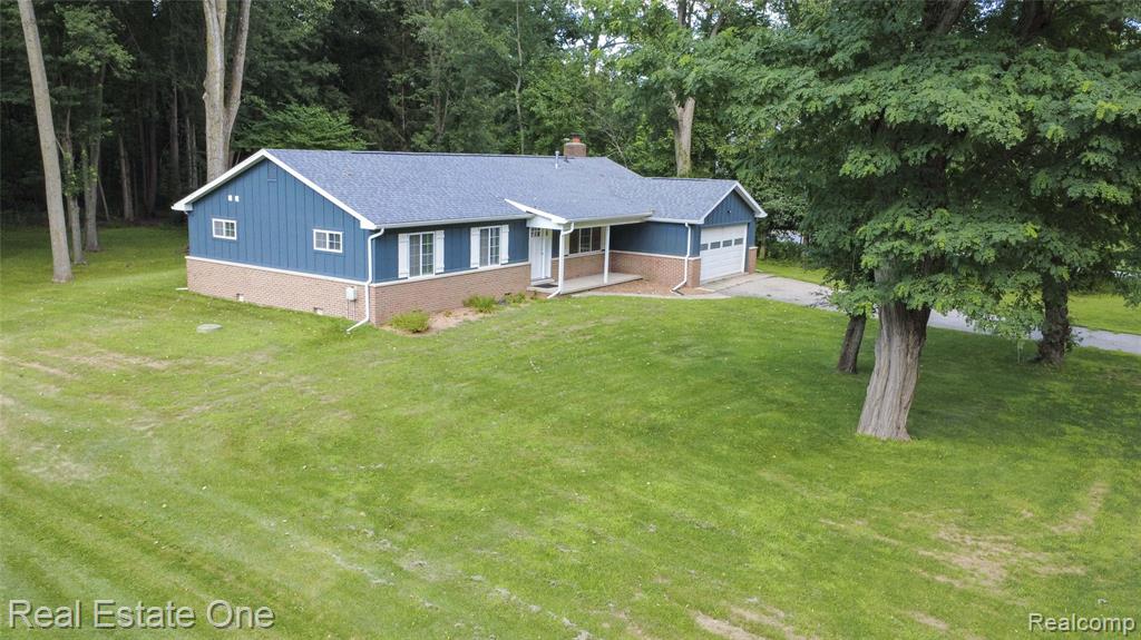 5811 Cowell Road, Brighton, MI 48116 — Photo 4